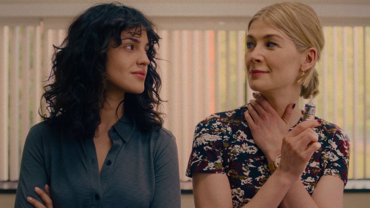 Eiza Gonzalez as Fran and Rosamund Pike as Marla Grayson in "I Care A Lot" on Netflix.