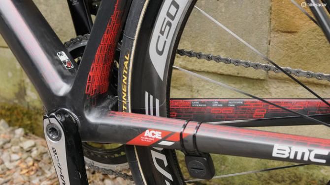 The BMC SLR01's asymmetric chain stays are even different heights from left to right