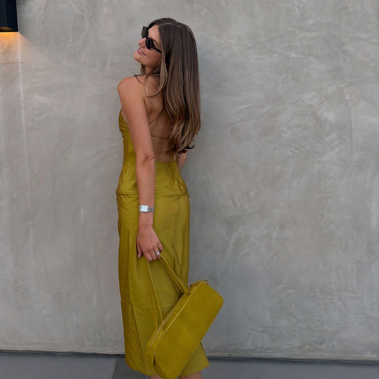 Pause the All-White Attire—Chic Women Decided This Is the Hottest New Color Trend for Summer 2026