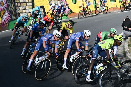 Riders descending the Cipressa at Milan-San Remo