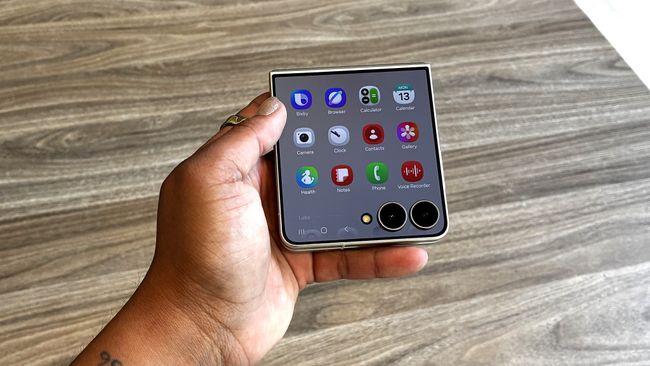 Избегайте повышения цен: T-Mobile предлагает Galaxy Z Flip 8 ВСЕГО за 100 долларов по предзаказу