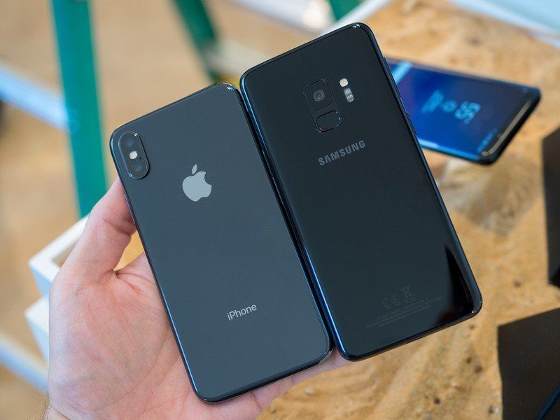 Samsung Galaxy S9 and iPhone X