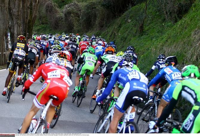 The peloton enjoyed pleasant weather for the GP Camaiore