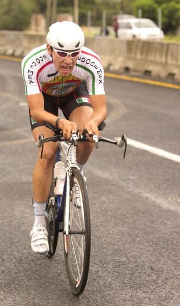 Cesar Vaquera took second place.