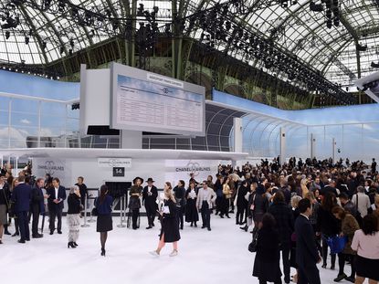 Chanel SS16 Fashion Show And Spring 2016 Collection Pictures | Marie ...