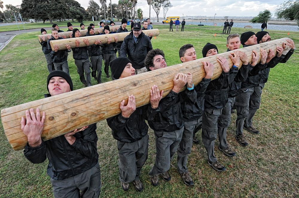 Novo Nordisk riders team-building with former US Navy SEALs