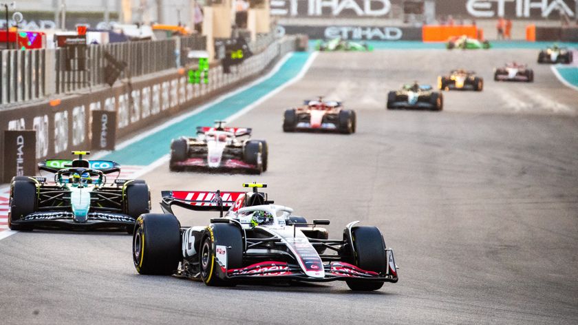 Several F1 cars on track during the Abu Dhabi Grand Prix