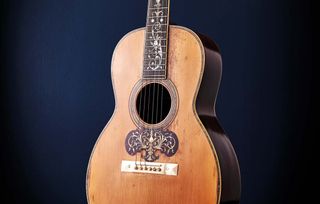 This style 45 transition model was acquired by Martin from actor Richard Gere. Recorded as a 00-42S it was shipped to the Bartlett Music Company in LA for $100 on Christmas Day of 1901.