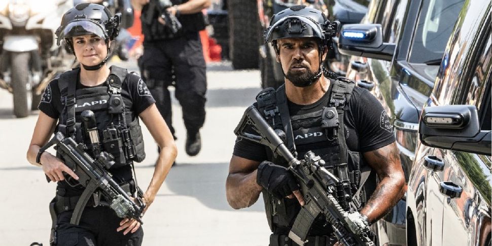 As S.W.A.T. Waits For Season 5 Return, Shemar Moore And The Cast Are ...