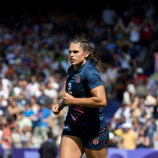 Ilona Maher playing rugby