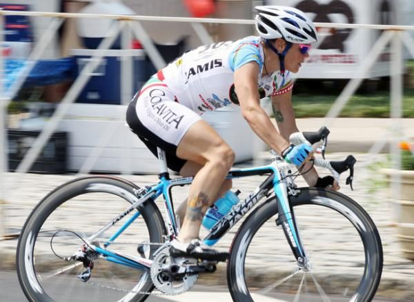 Kelly Benjamin (Colavita/Baci Pro Cycling Team) takes a flyer.