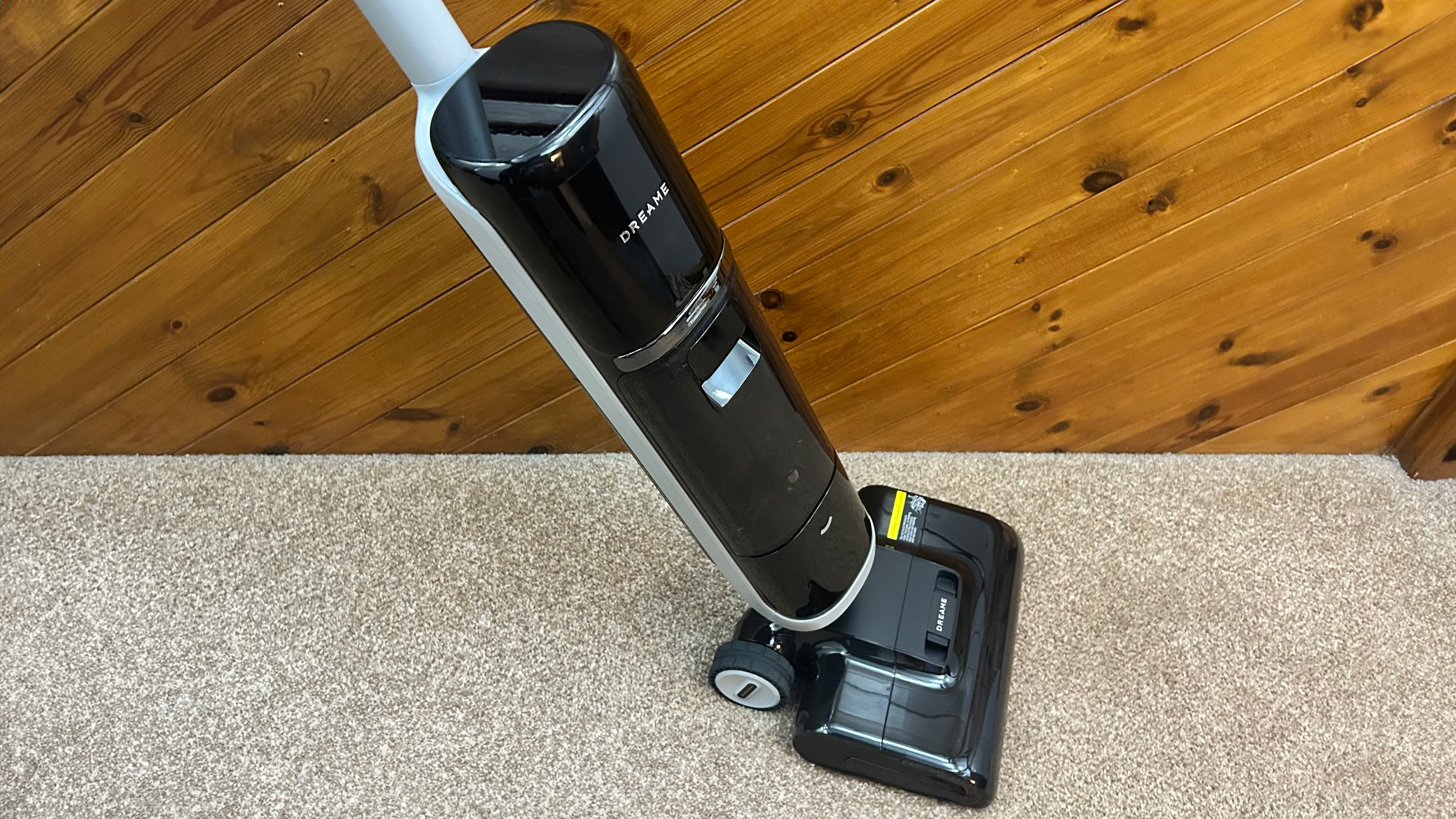 Dreame H15 Pro Heat wet and dry vacuum photographed on a carpet.