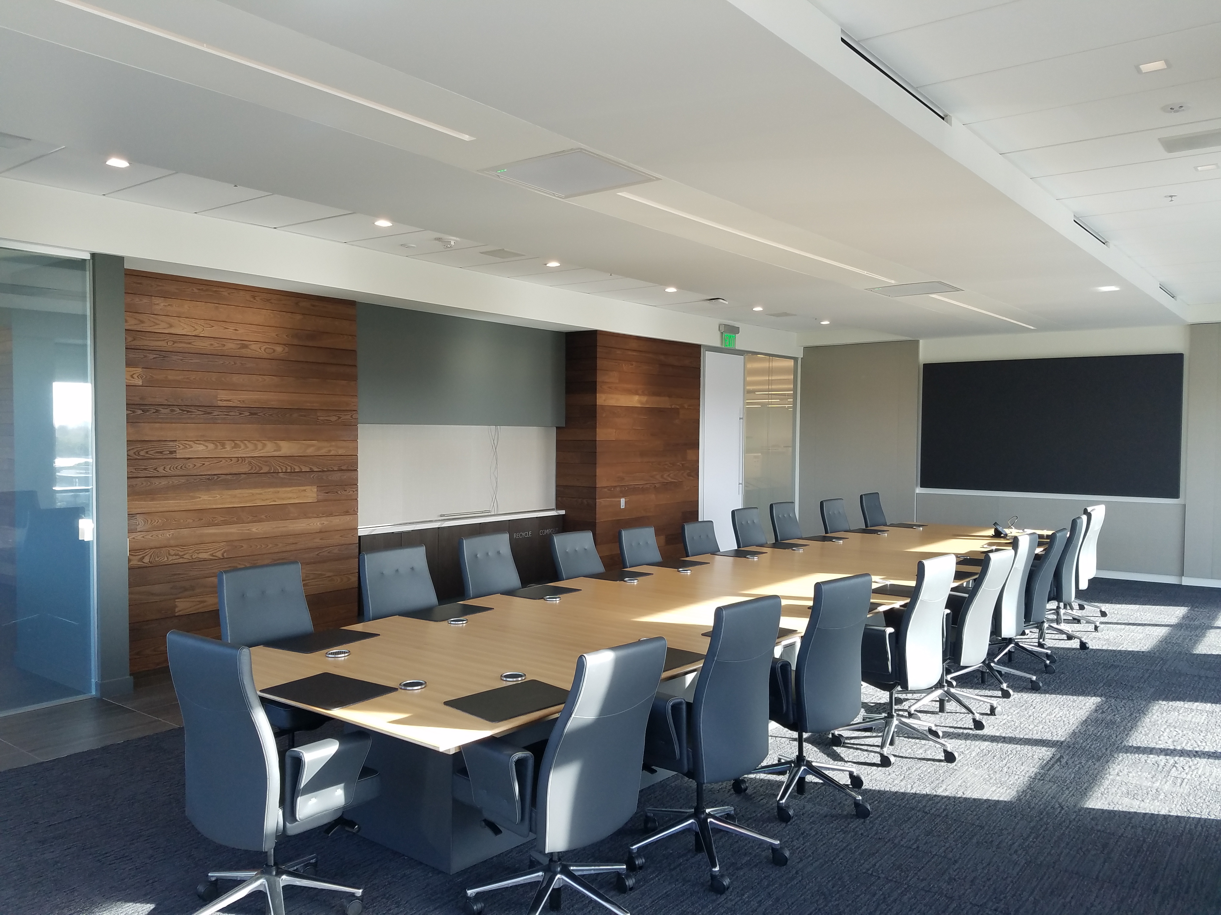 Creating an Integrated Meeting Room Experience