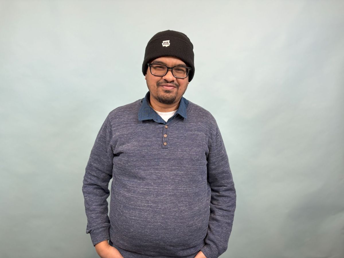 Apple iPhone 16 portrait sample.