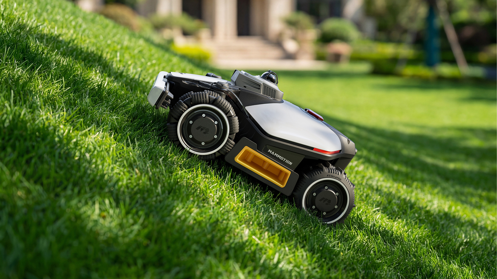 Mammotion LUBA mini 2 AWD