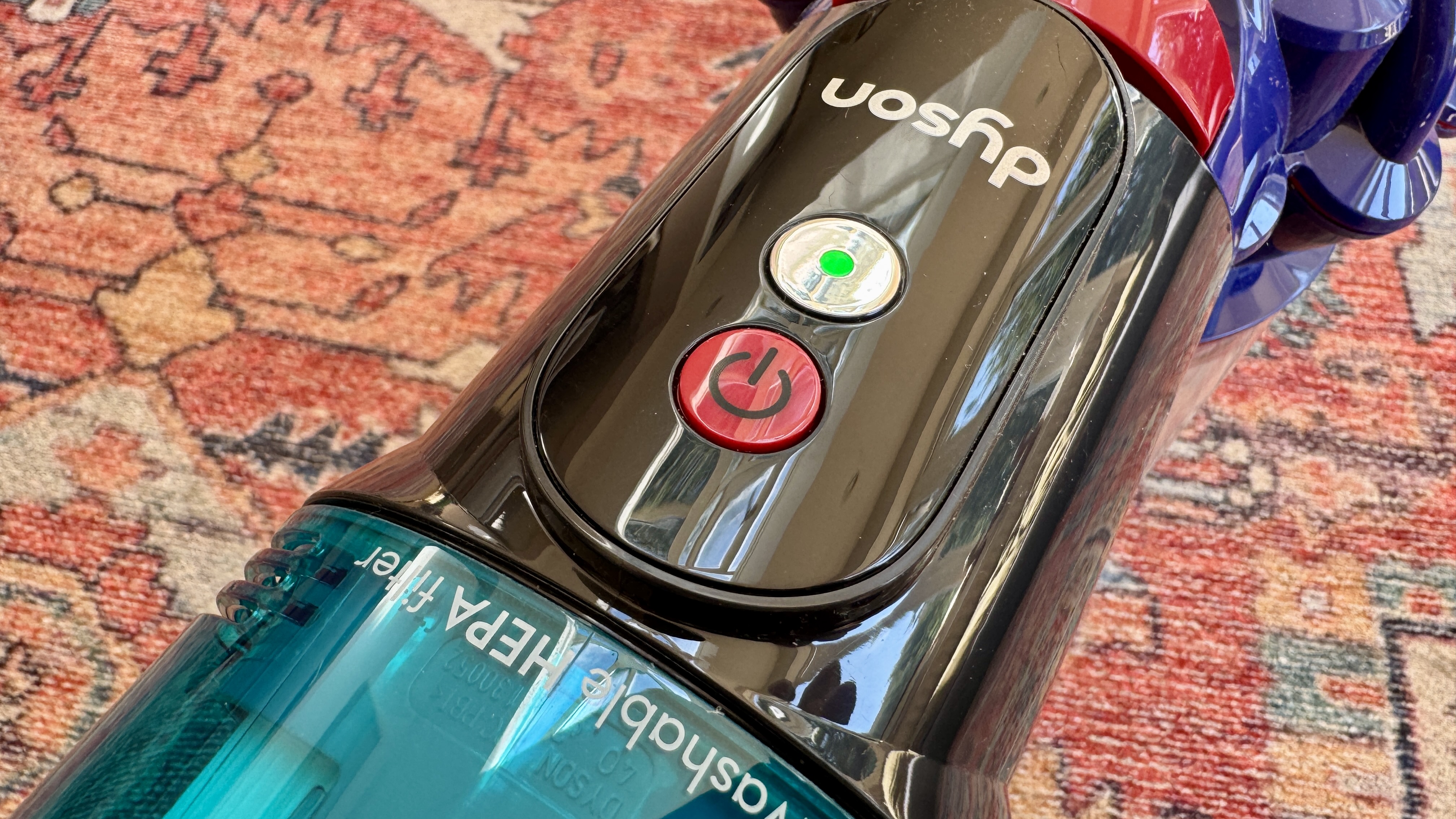 Dyson v10 Konical + Auto-empty Dok test and review