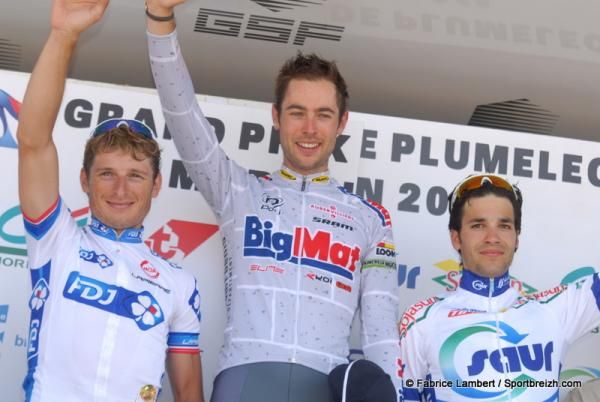 Pierrick Fedrigo, Sylvain Georges and J&eacute;r&eacute;mie Galland stand on the podium