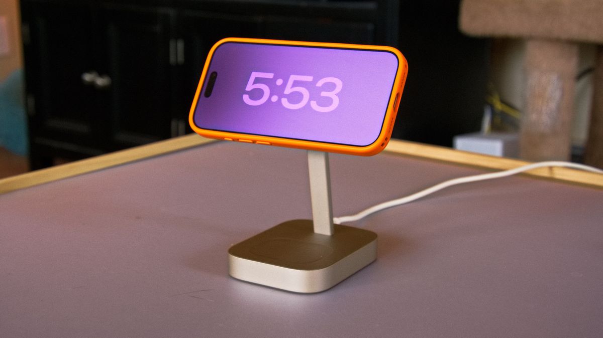 Mophie StealthCharge 4-in-1 Wireless Charge Stand.