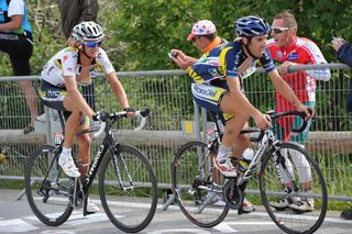 Johnny Hoogerland and Peter Velits, Tour de France 2011, stage 19