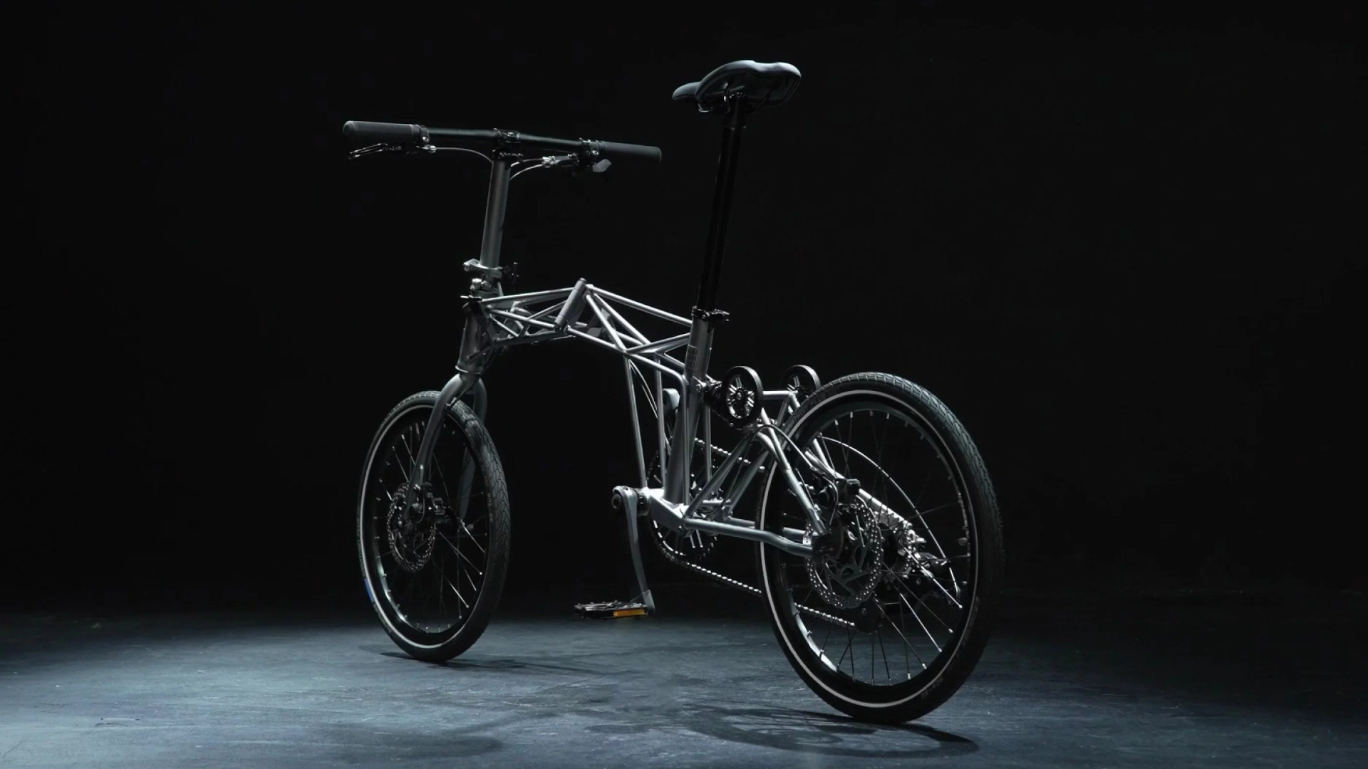 Tetra folding bike