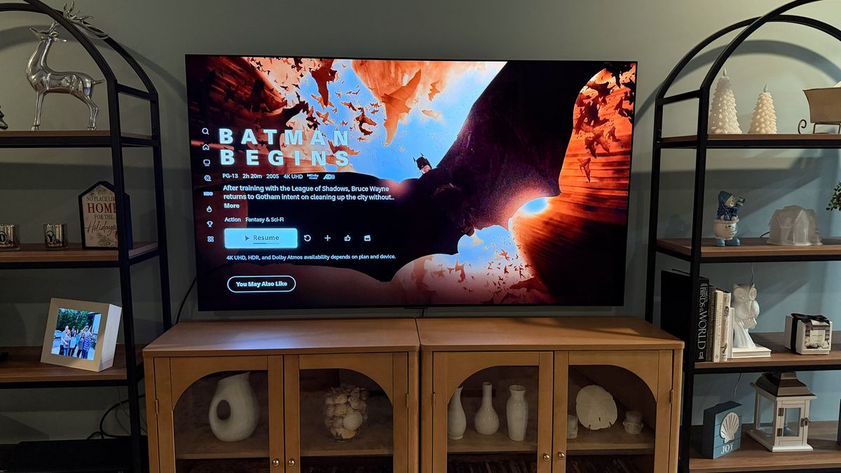 LG C5 with Batman Begins