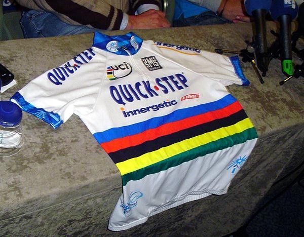 The combined World Champion/ProTour jersey