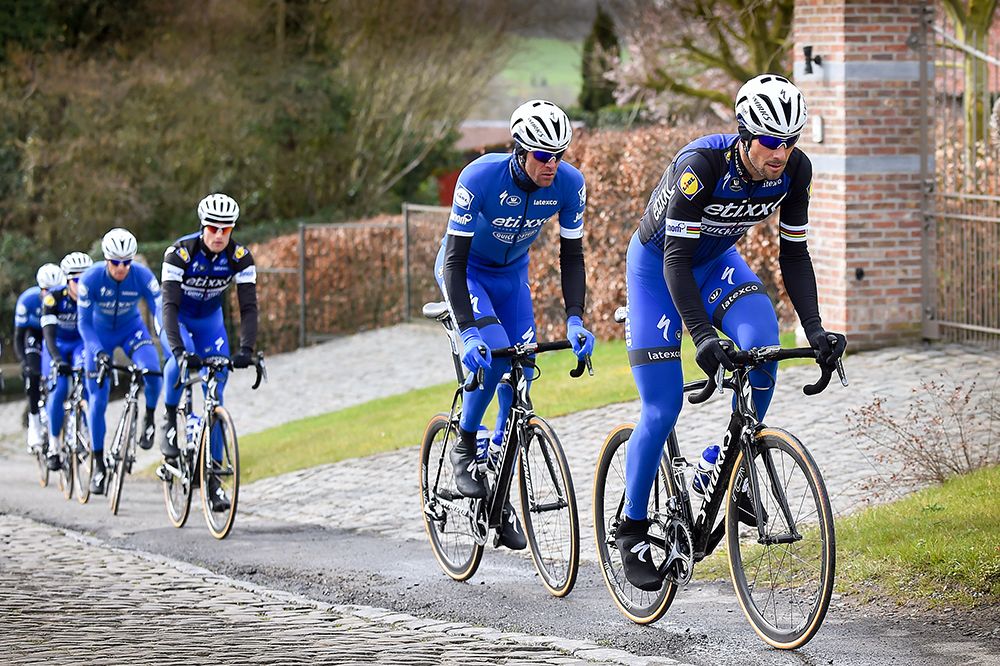 Tom Boonen leads on the smoothest line