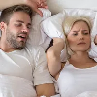 Expert reveals the best sleep positions for snoring