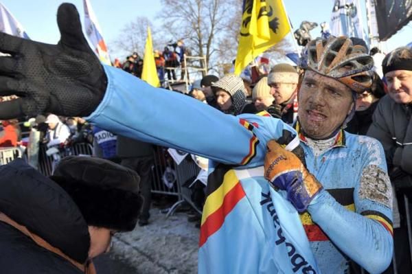 Bart Aernouts bundles up after a frigid race.