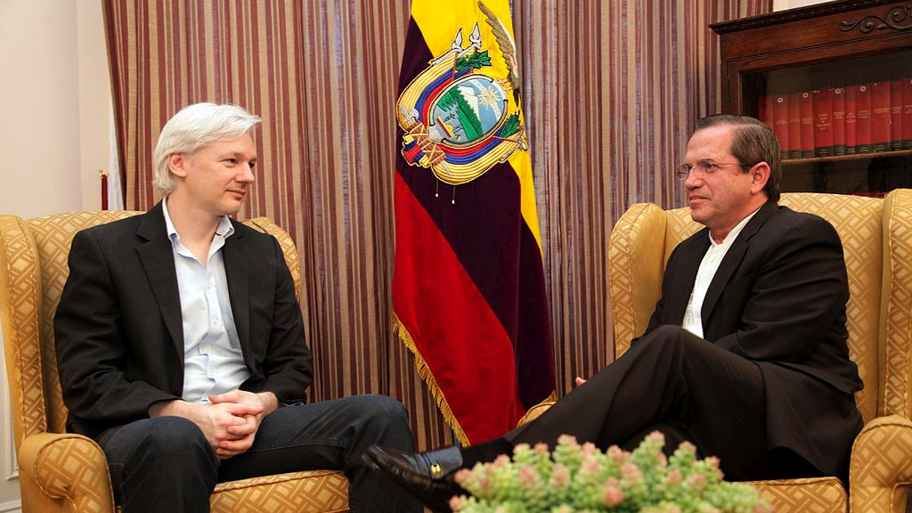 Credit: Cancilleria del Ecuador | Flickr (This image was cropped. Link to liscense: https://creativecommons.org/licenses/by-sa/2.0/legalcode)