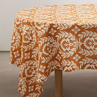 La DoubleJ Large Floral-Print Linen Tablecloth