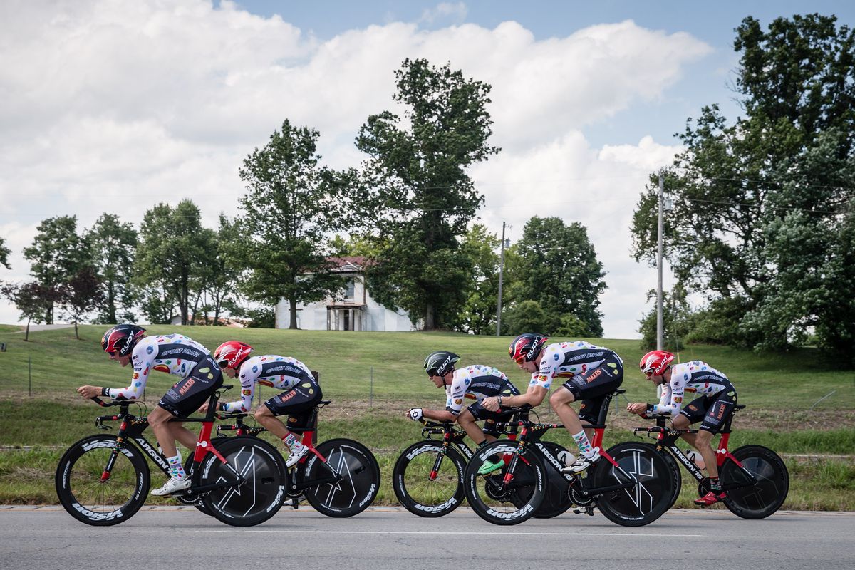 Jelly Belly keeping the pressure on all the way to the finish