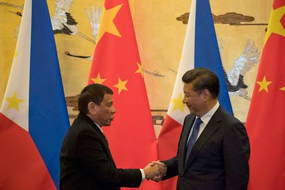 Philippine President Rodrigo Duterte and Chinese President Xi Jinping