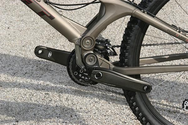 The Sanction 1.0 is equipped with a Shimano Saint two-ring-plus-bashguard setup.