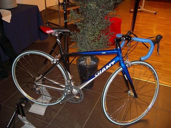 My Alliance, waiting for a longer stem and some pedals...