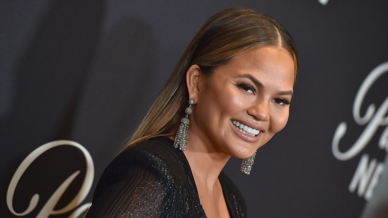 hollywood, ca january 18 model chrissy teigen arrives at the lip sync battle live a michael jackson celebration at dolby theatre on january 18, 2018 in hollywood, california photo by axellebauer griffinfilmmagic