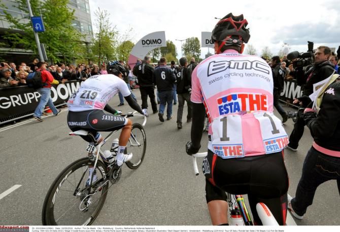 Cadel Evans wore the number one dossard on several grand tours. This time its the 2010 Giro while in the pink jersey