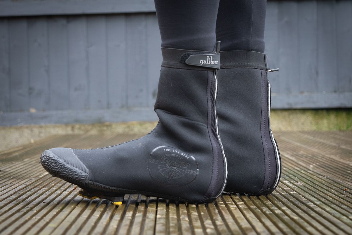 Best cycling overshoes - Keep your feet warm and dry during the winter ...