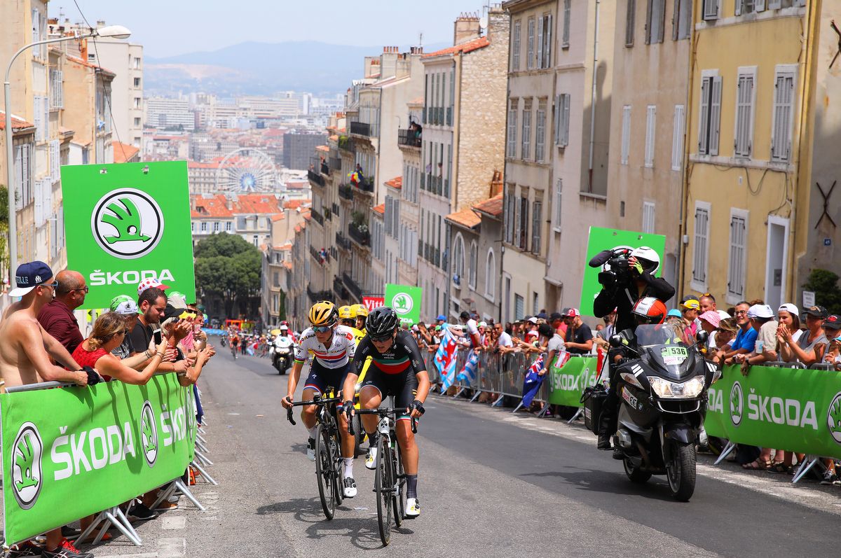 Lizzie Deignan (Boels Dolmans) and Elisa Longo Borghini (Wiggle-High5)