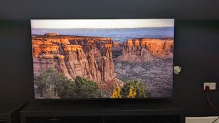 Samsung QN800D with cliffs on screen 
