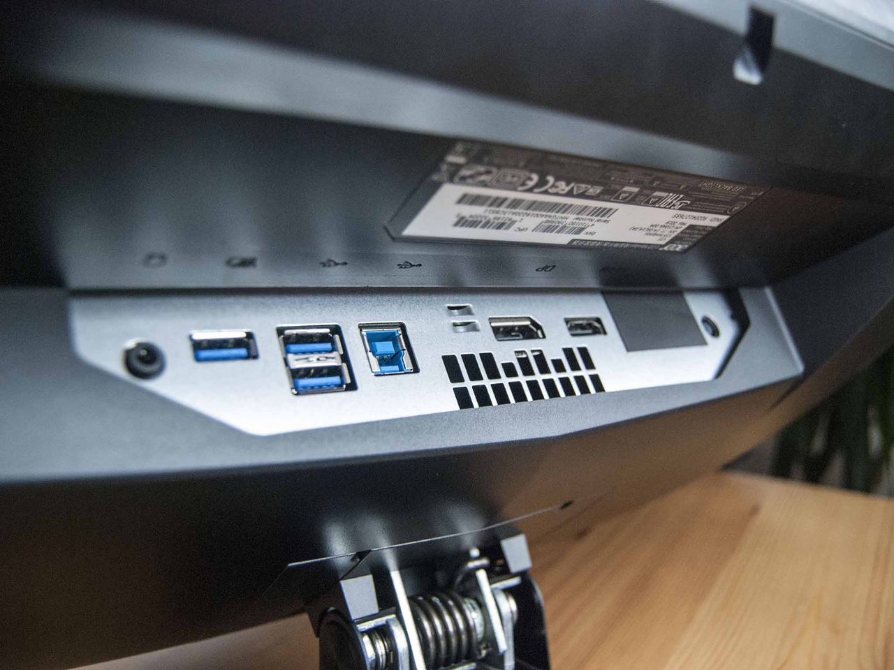 Acer Predator X35 ports