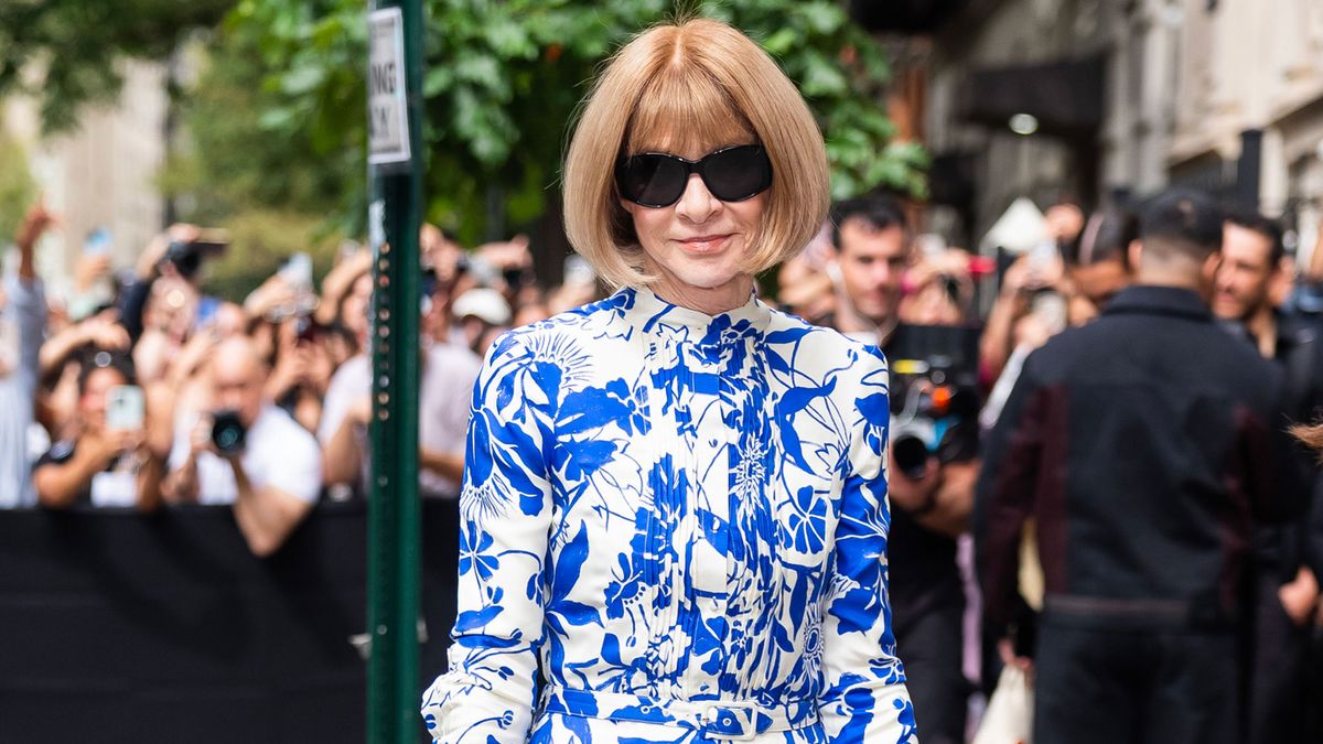 Instead of Black and Gray Coats, Try This Anna Wintour–Approved Color Trend Instead