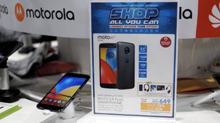 Moto G4 Plus Cover 32GB MicroSD Headphones
