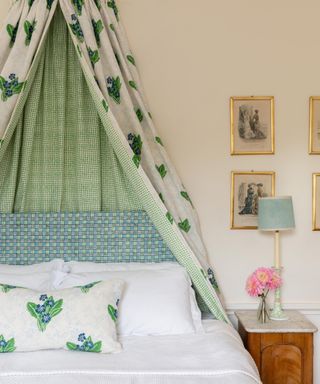 Molly Mahon’s bedroom with coronet over the bed