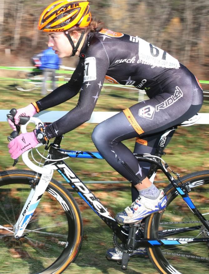 Katherine Shields (Mock Orange Pro CX) gave it her best on the first day at Supercross Cup