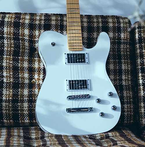 Fender Japan Scandal signature guitar