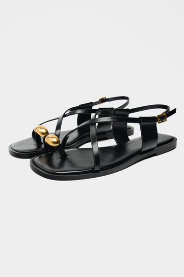 Flat Strappy Sandals With Metal Ornament