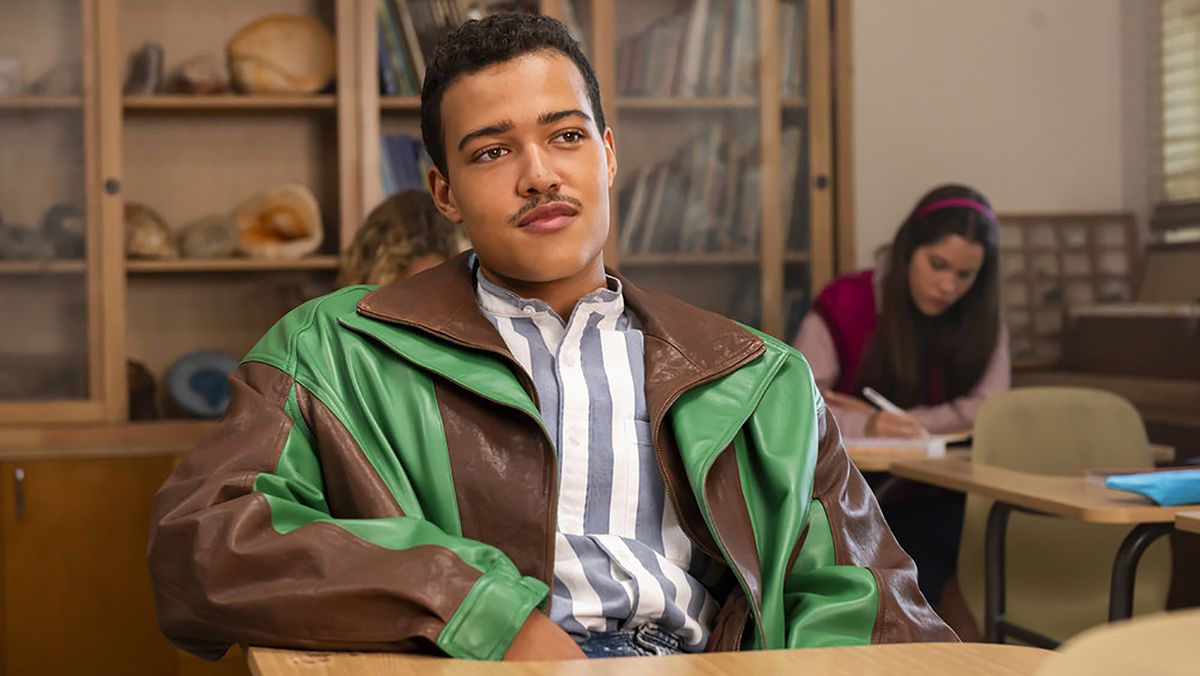 Bradley Constant as Dwayne in &quot;Young Rock&quot; on NBC.