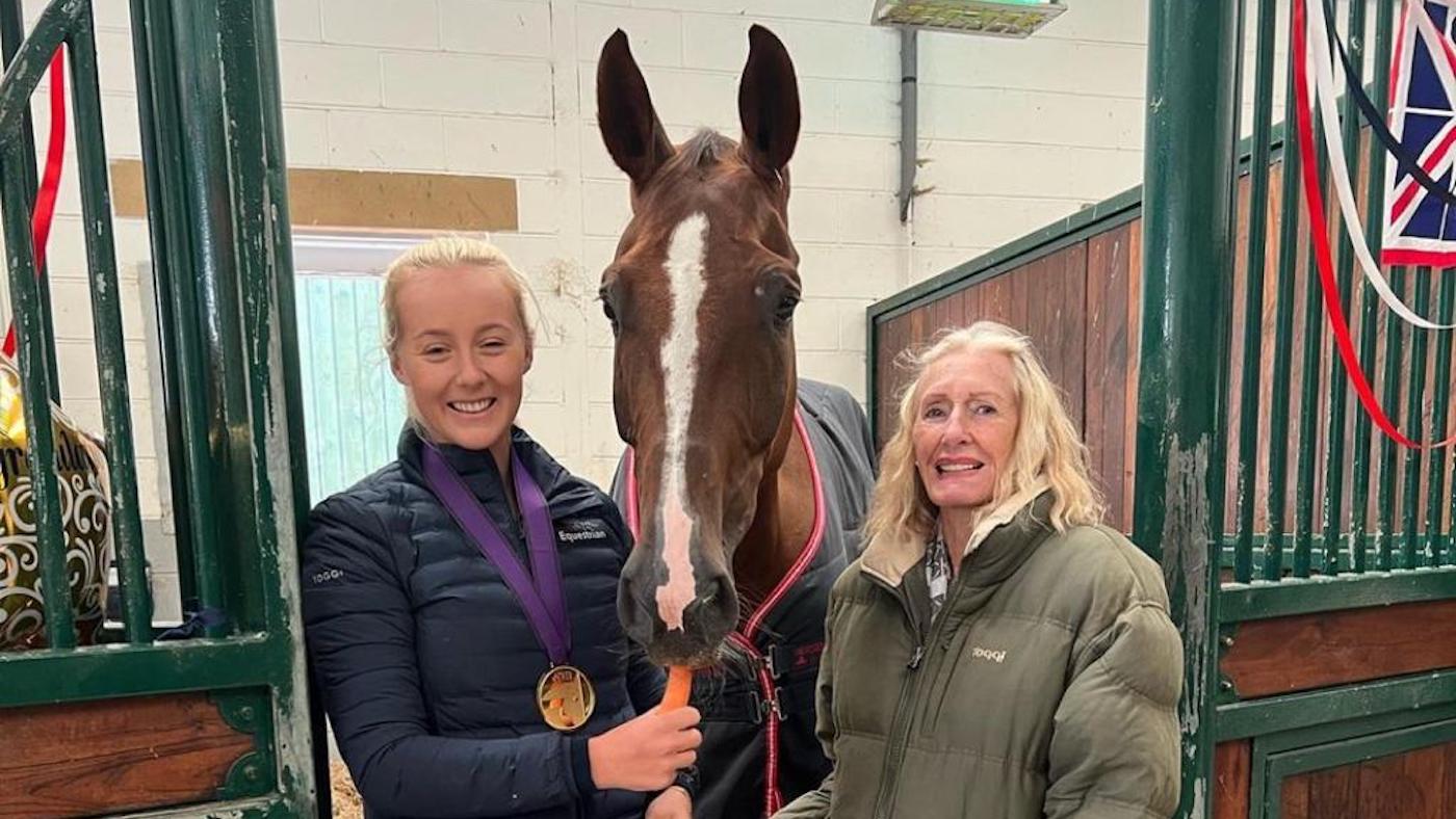 Event horse owner Sue Davies (pictured on the right with world champion Yasmin Ingham) has died aged 73