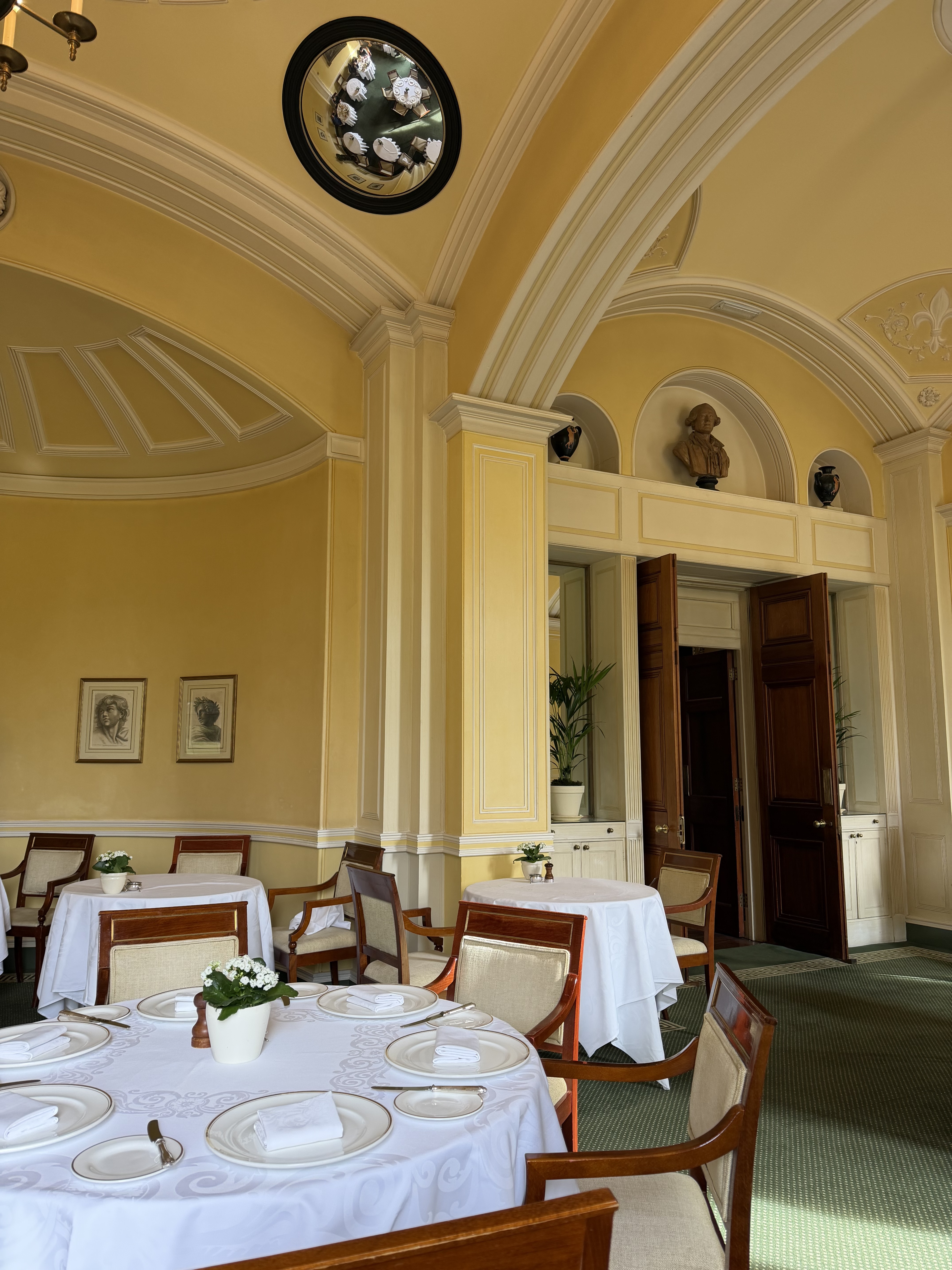 An image of the dining room in Hartwell House.